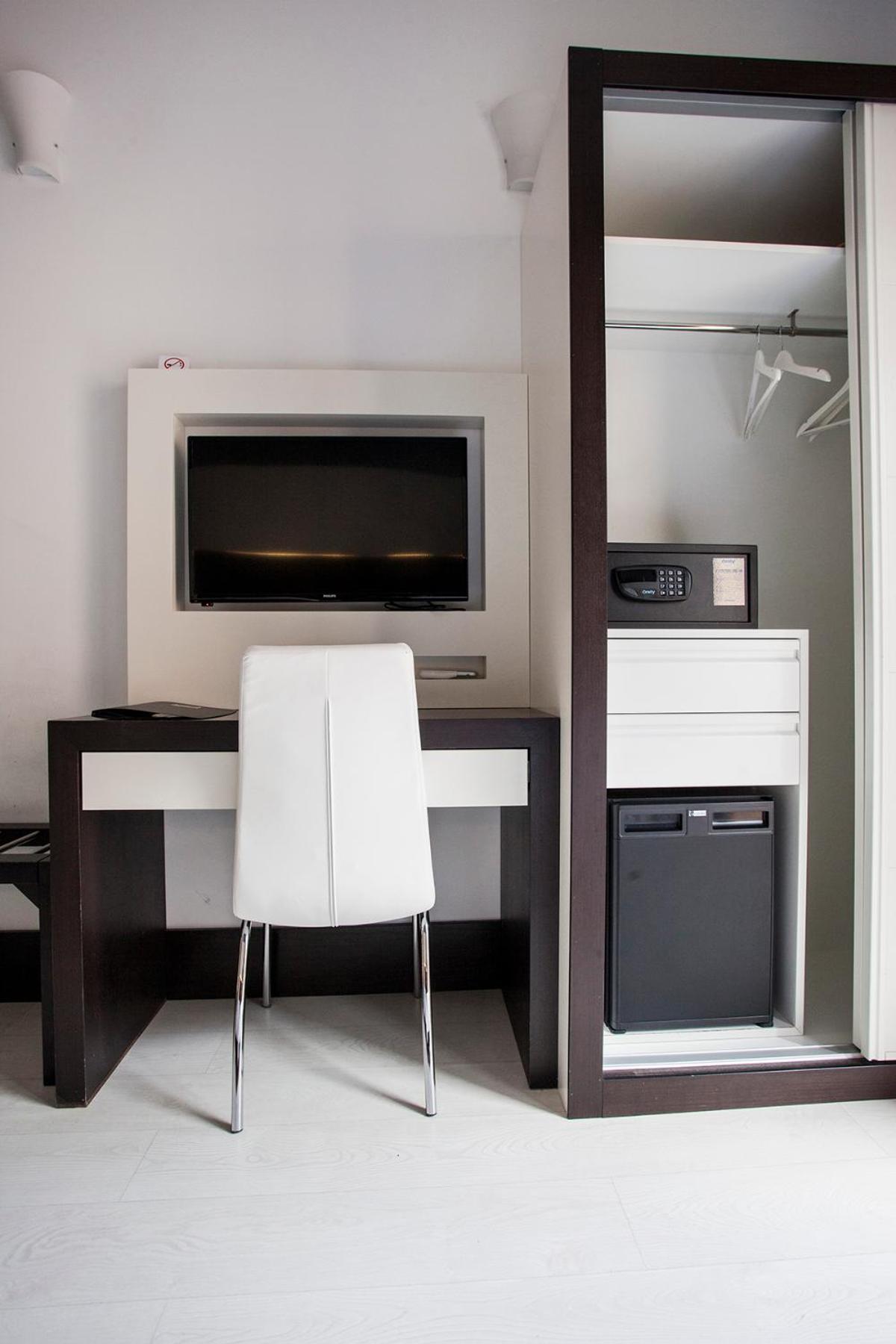 Alhambra Guest house 3*