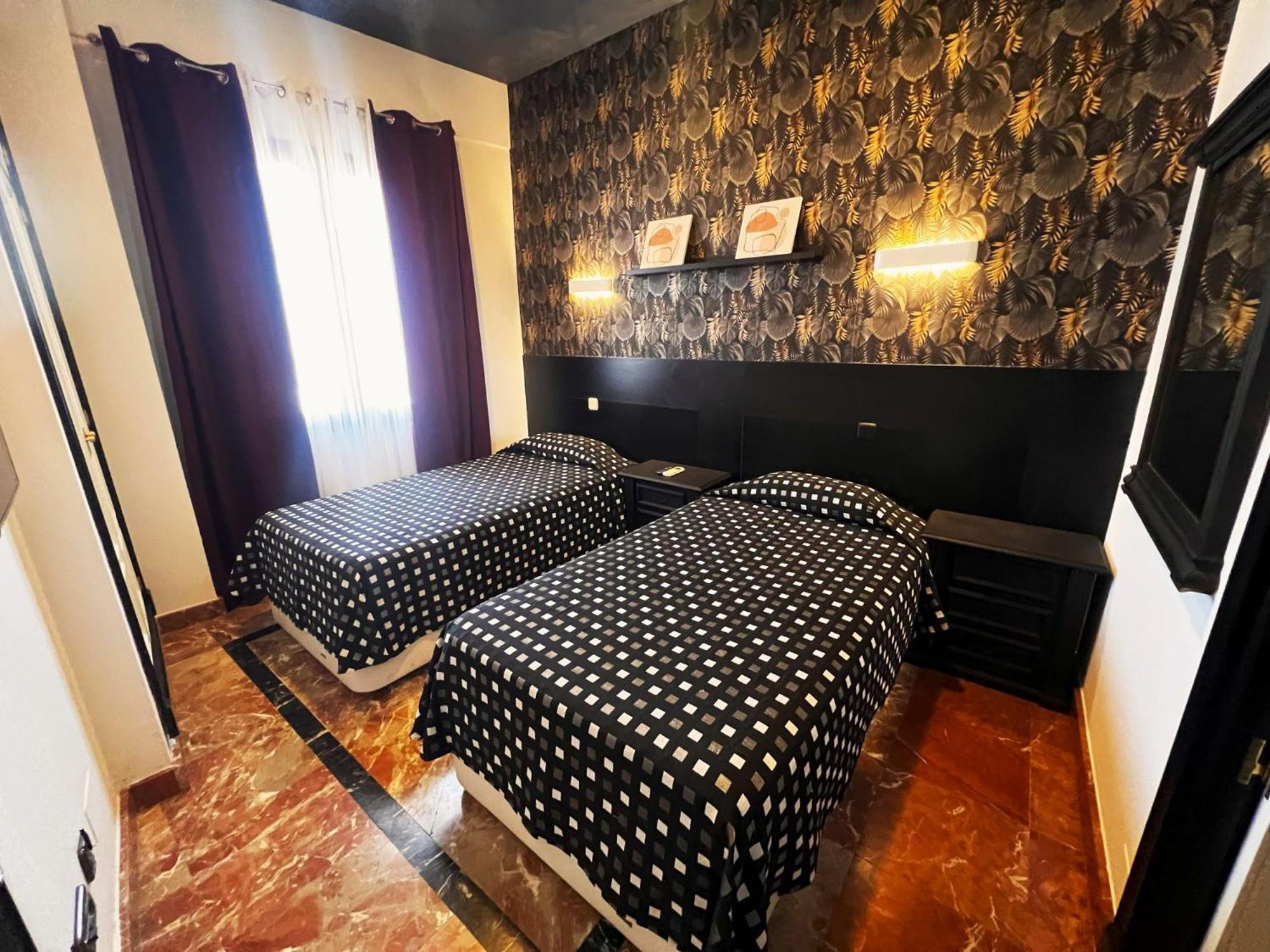 Guest house Alhambra 3*