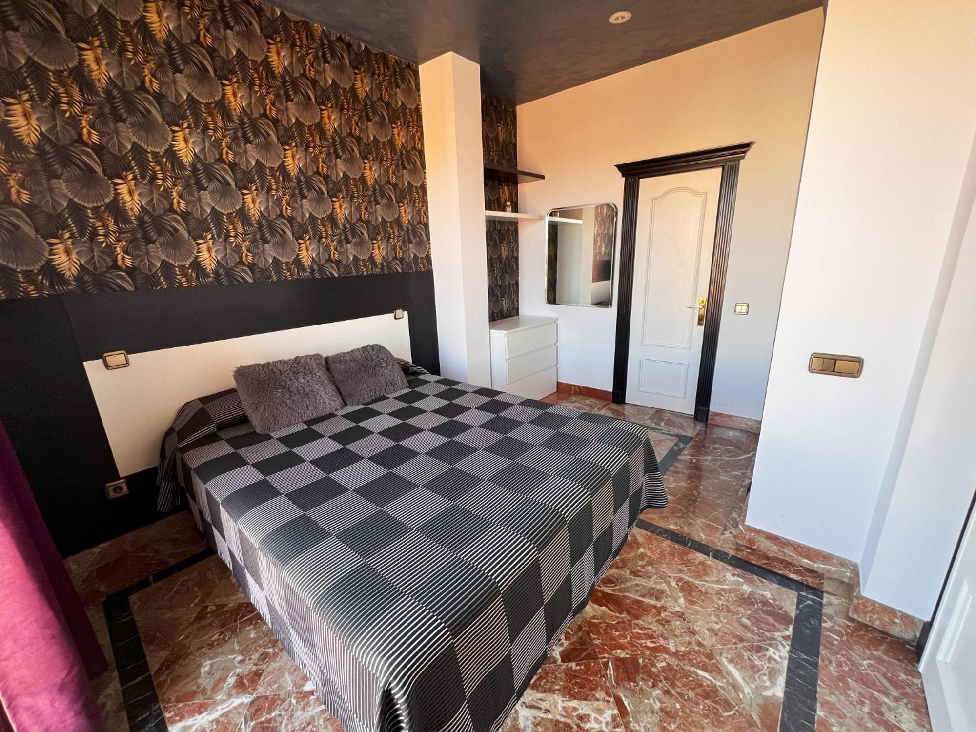 Guest house Alhambra 3*
